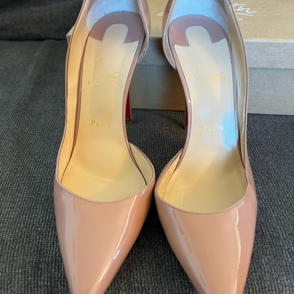 Christian Louboutin Iriza Nude Patent Leather Pointed-Toe Stiletto Pumps - Picture 7 of 11